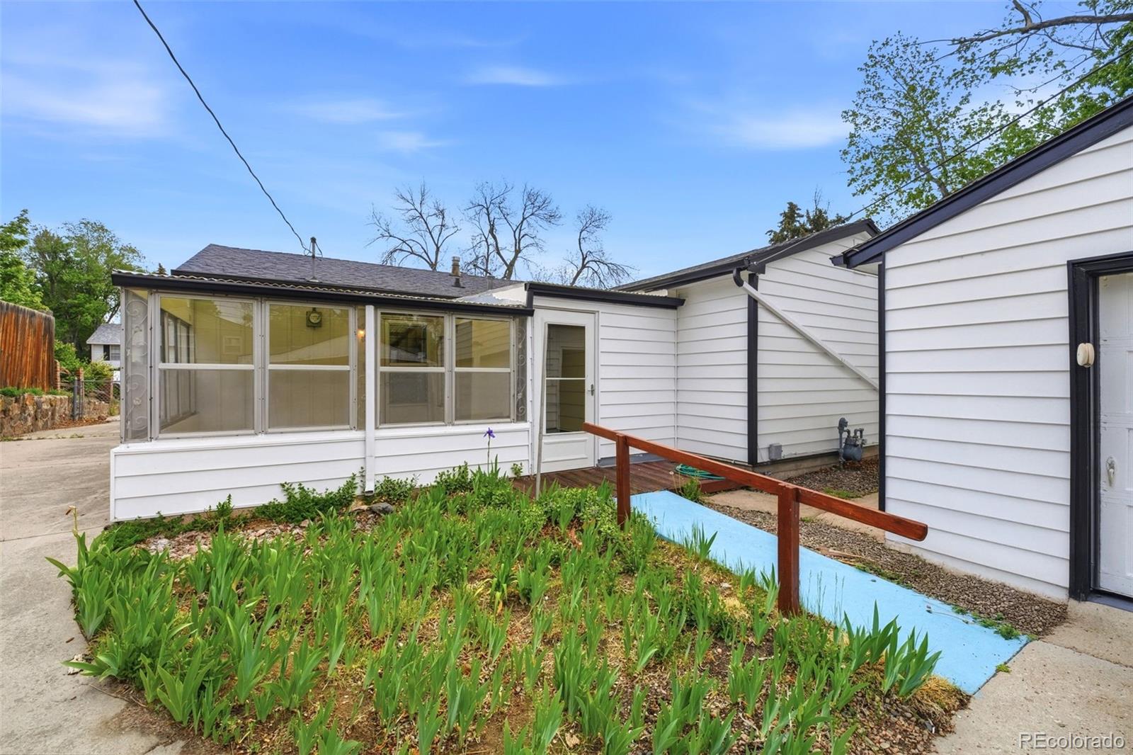 16 N Brentwood Drive