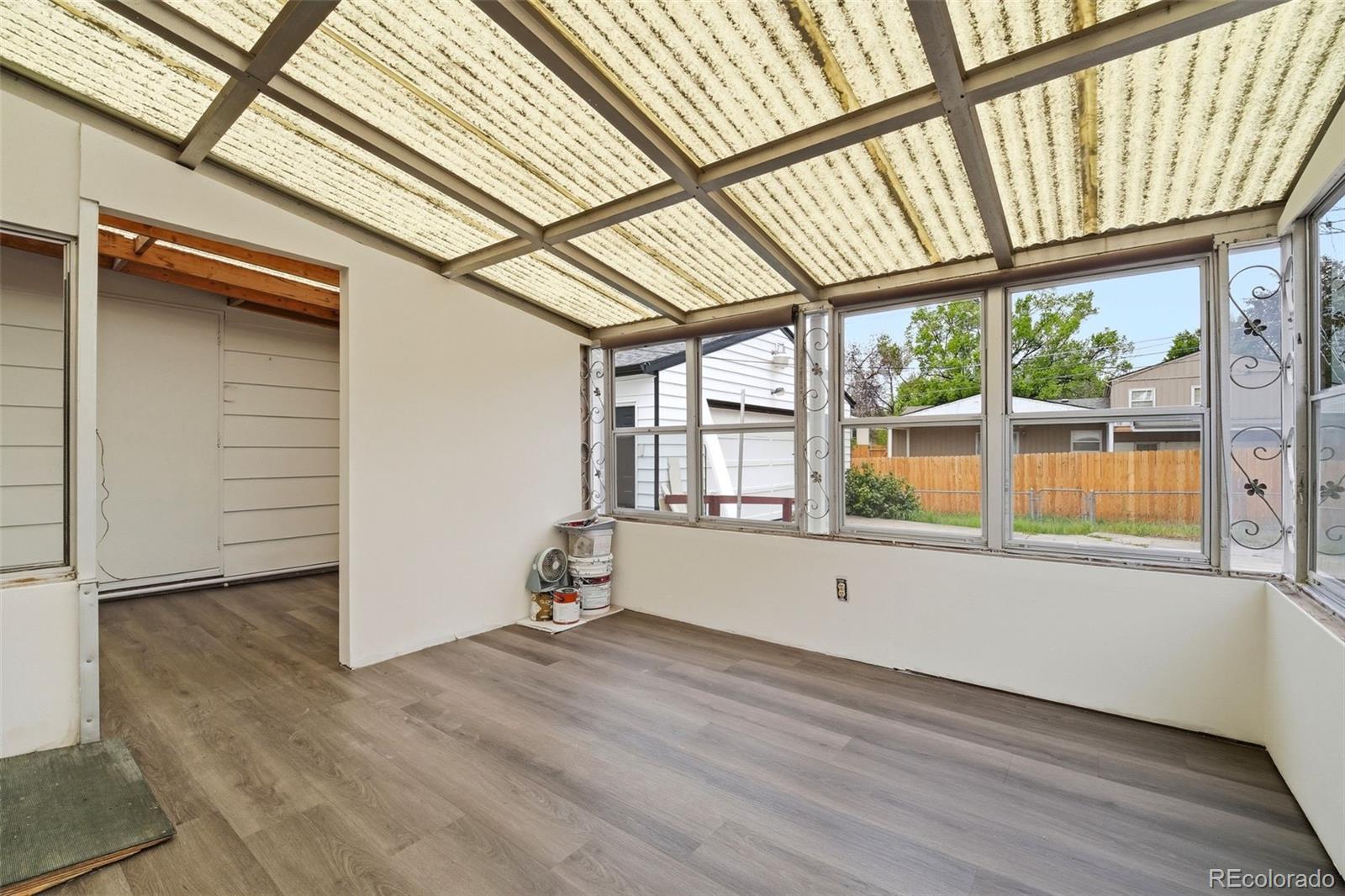 16 N Brentwood Drive