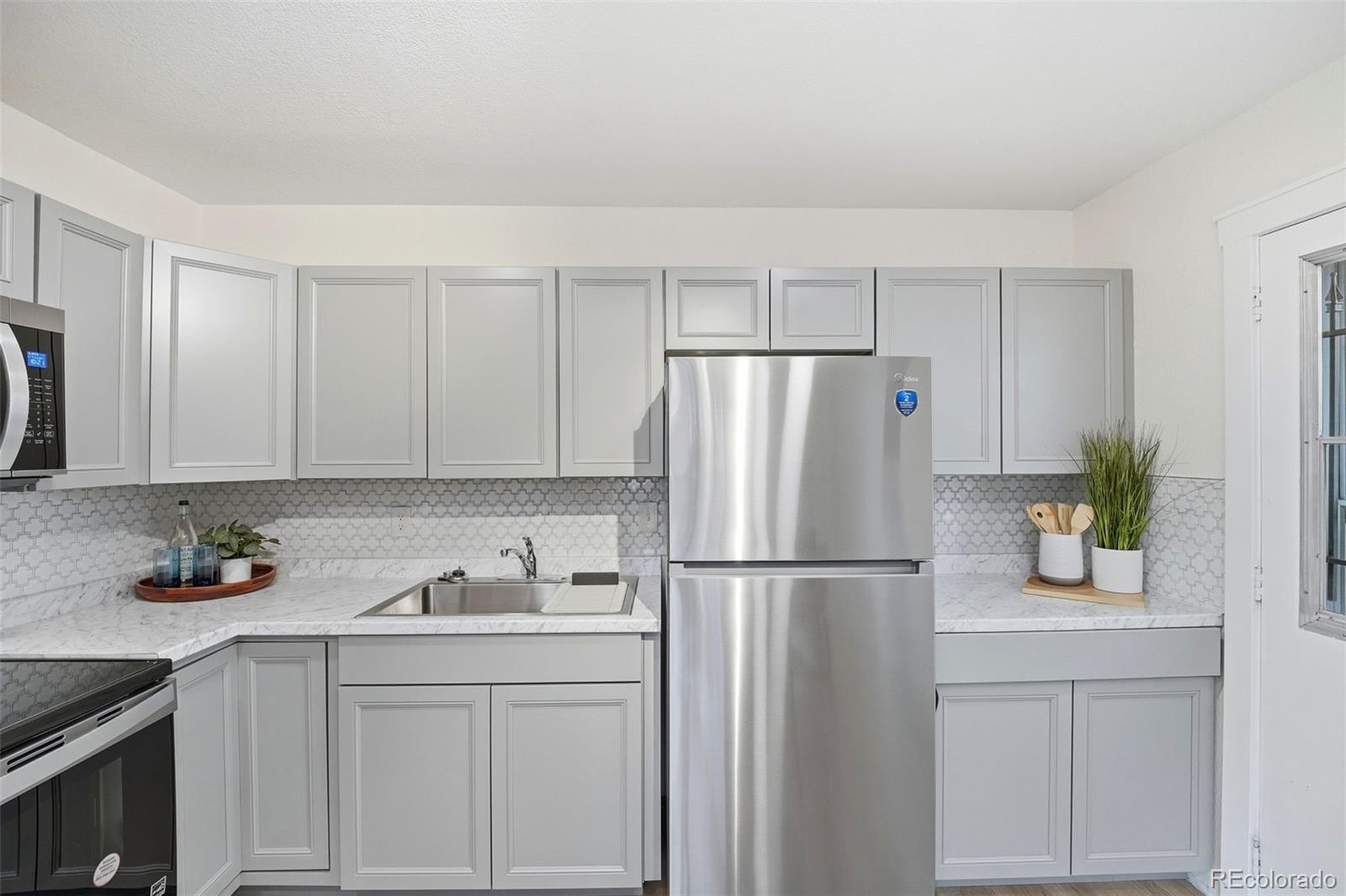 16 N Brentwood Drive