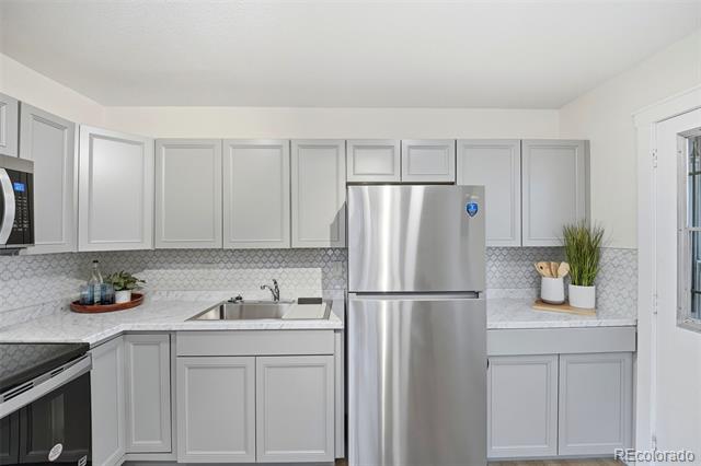 16 N Brentwood Drive