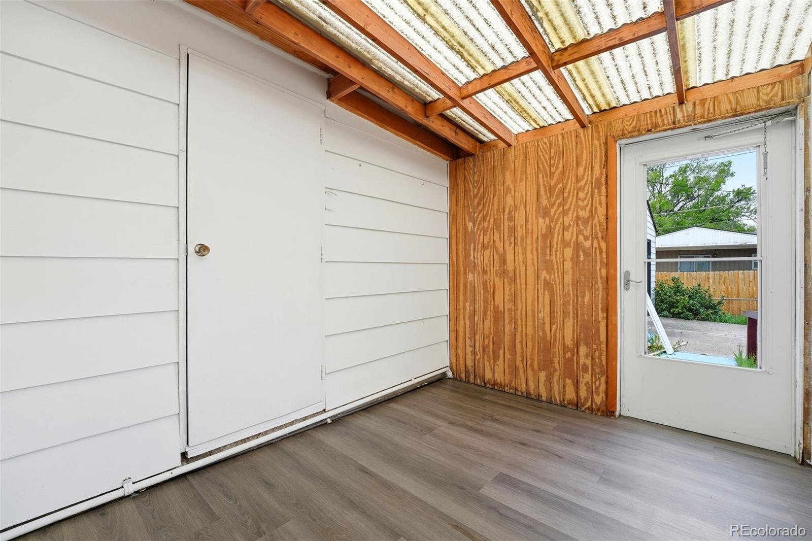 16 N Brentwood Drive