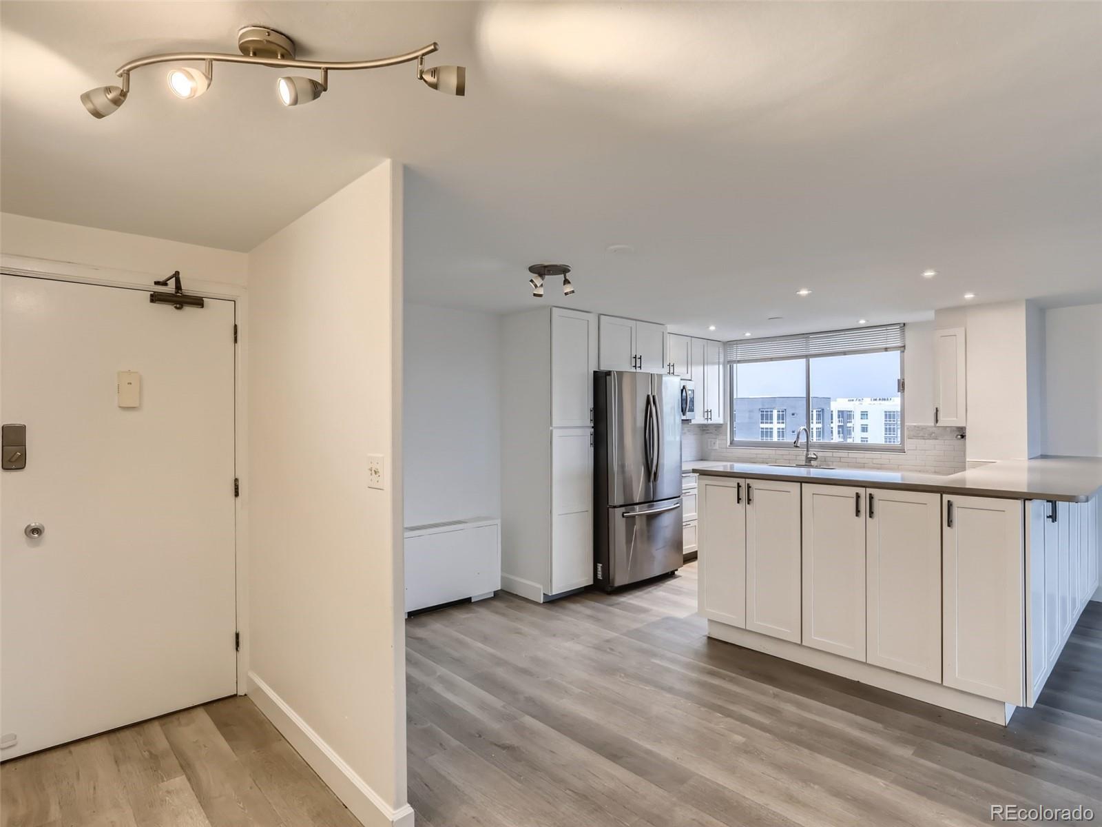 1155 Ash Street Unit: 1401