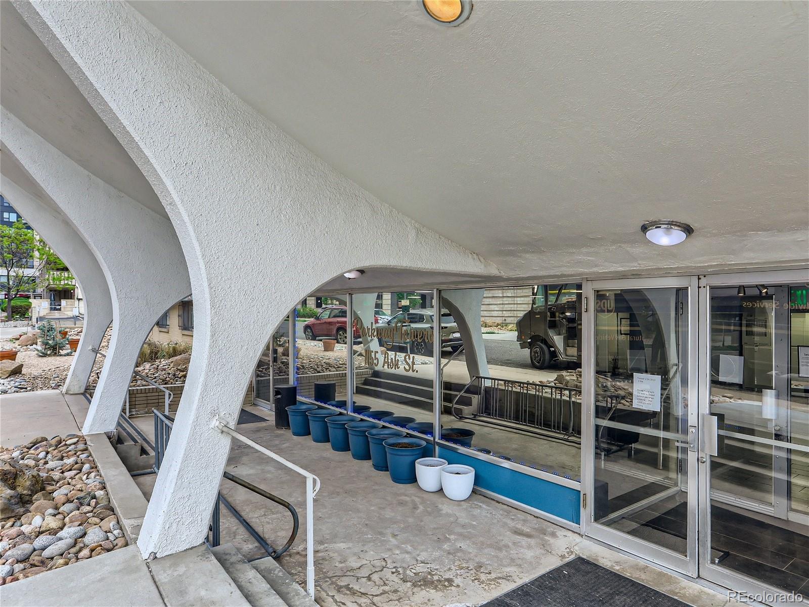 1155 Ash Street Unit: 1401