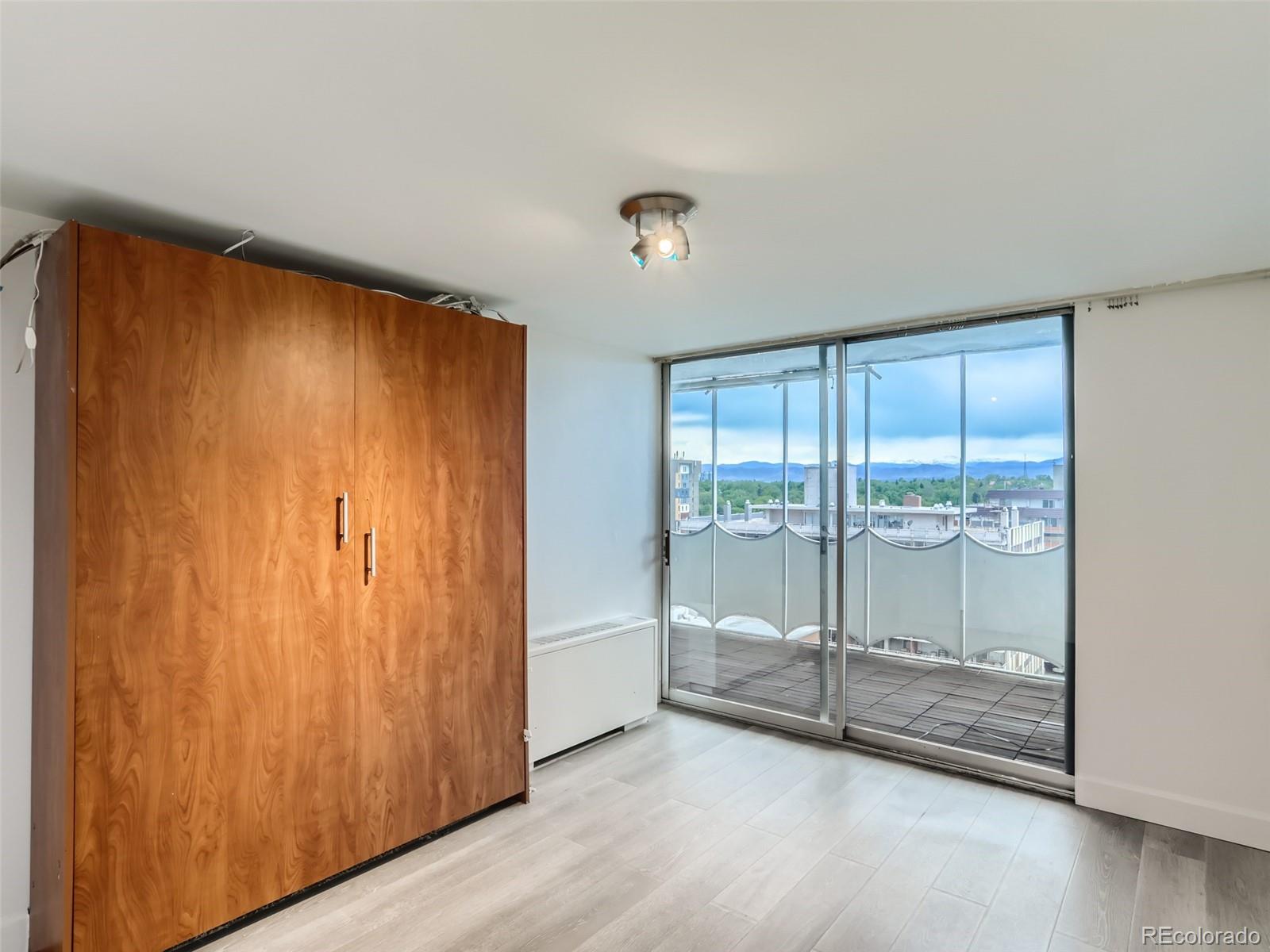 1155 Ash Street Unit: 1401