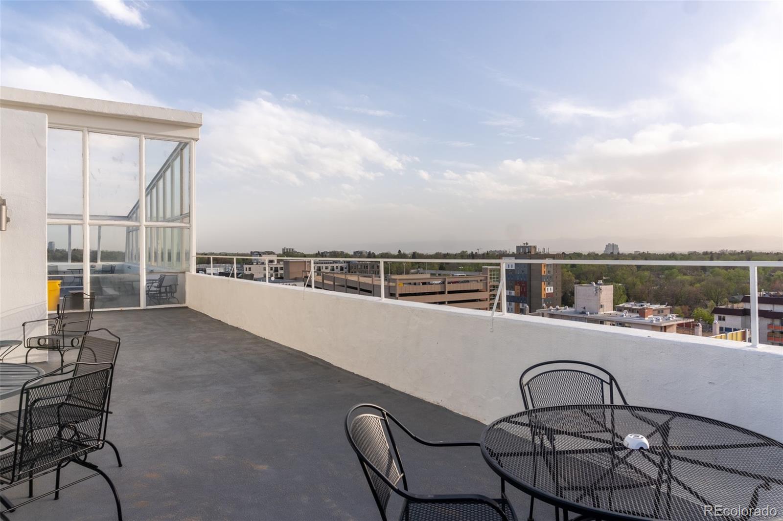 1155 Ash Street Unit: 1401