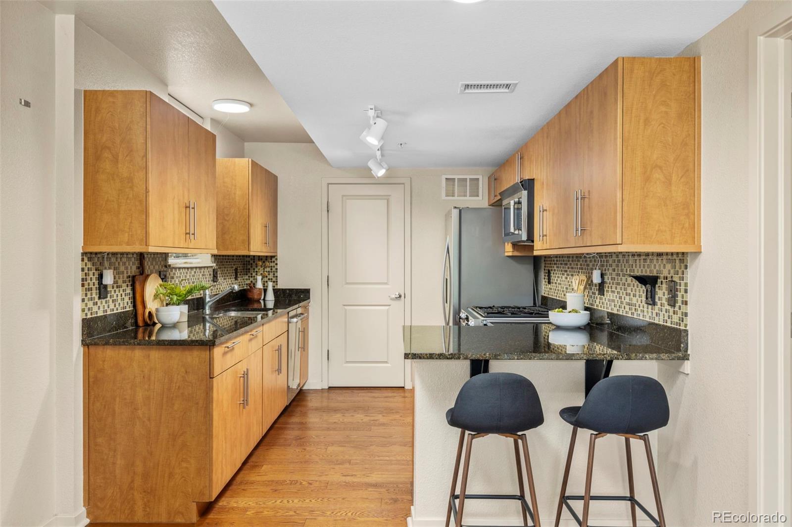 4522 13th Street Unit: 6A