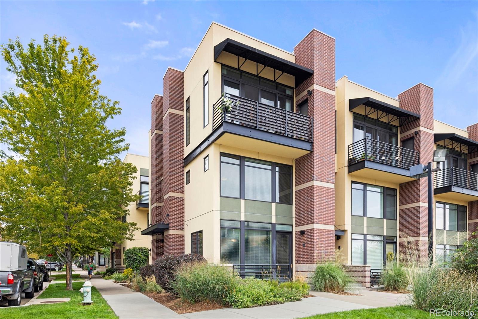 4522 13th Street Unit: 6A