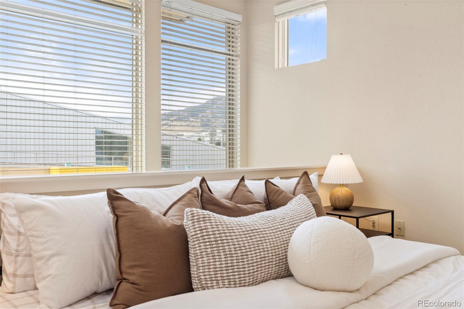 4522 13th Street Unit: 6A