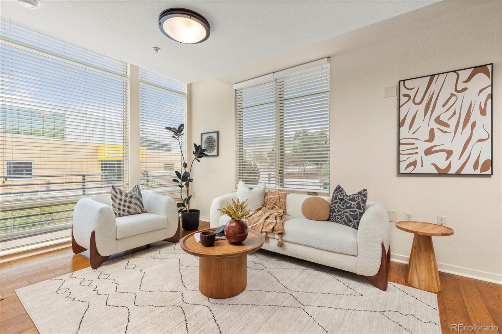 4522 13th Street Unit: 6A