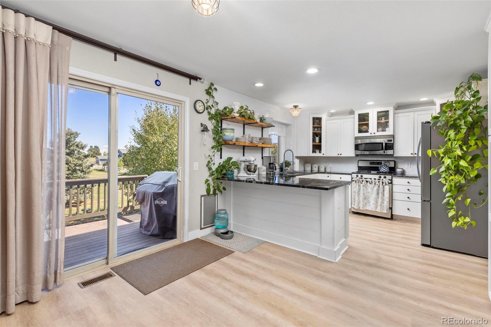 41368 N Farmhouse Circle
