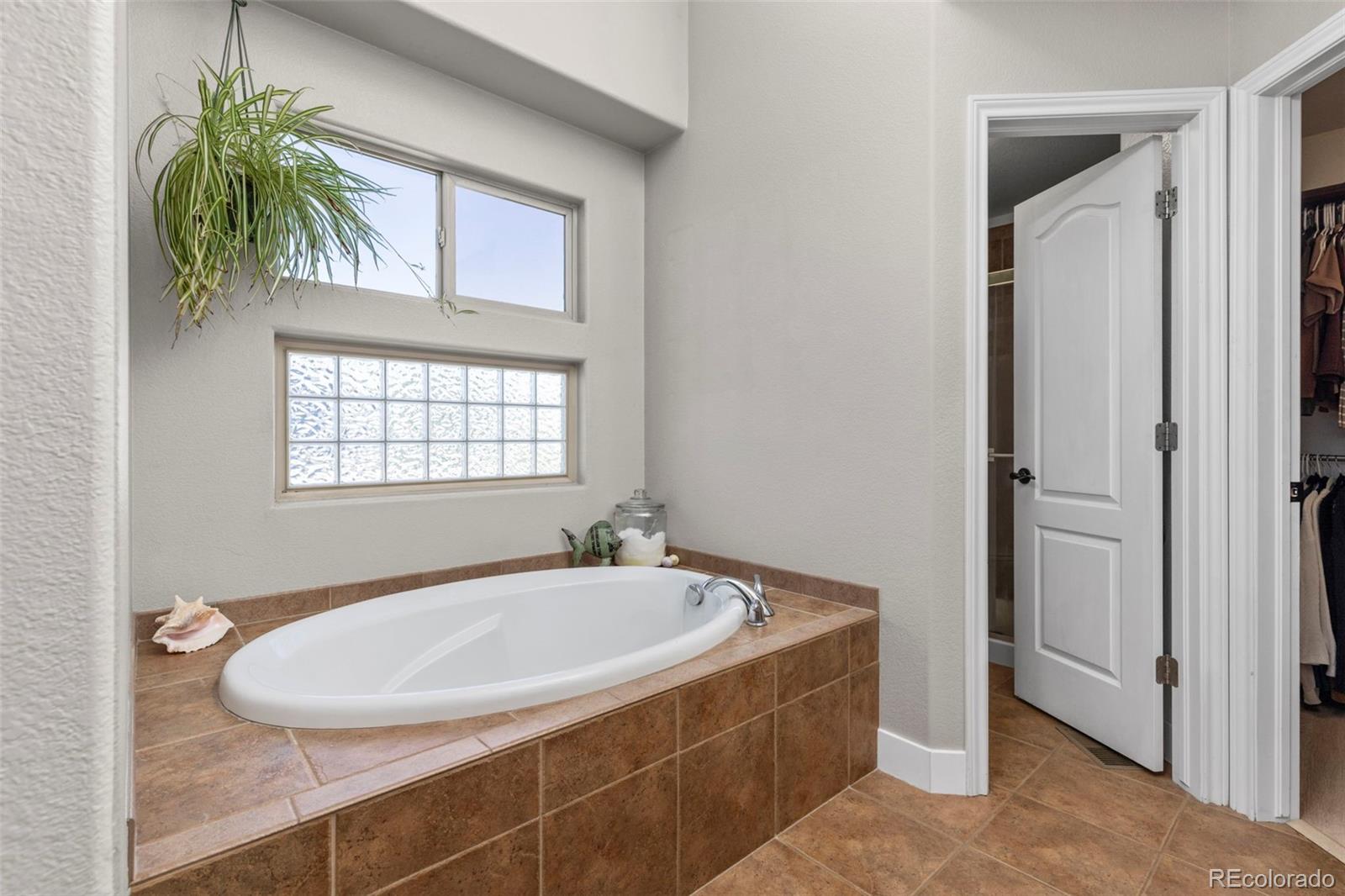 41368 N Farmhouse Circle
