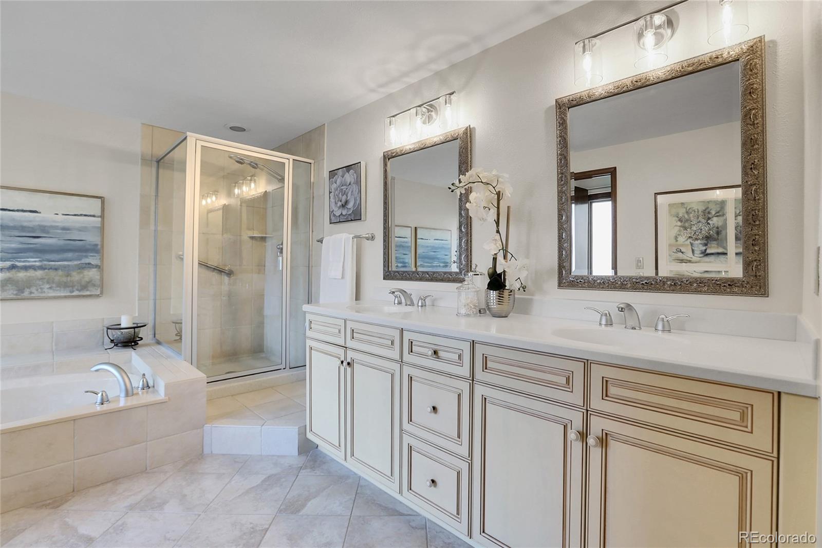 4939 E Mineral Circle