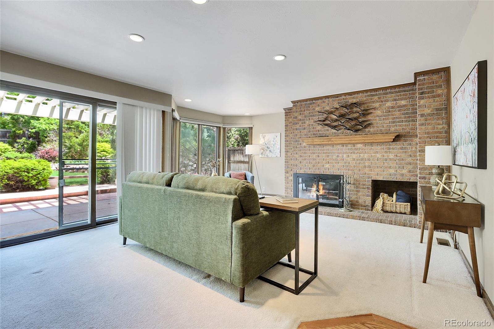 4939 E Mineral Circle