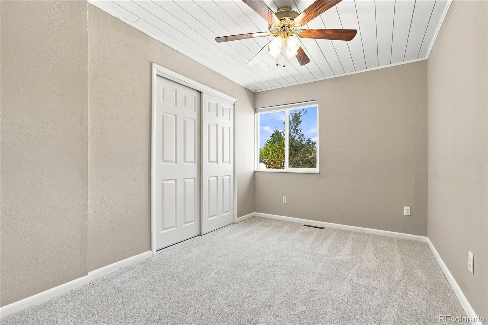 8634 W 79th Place