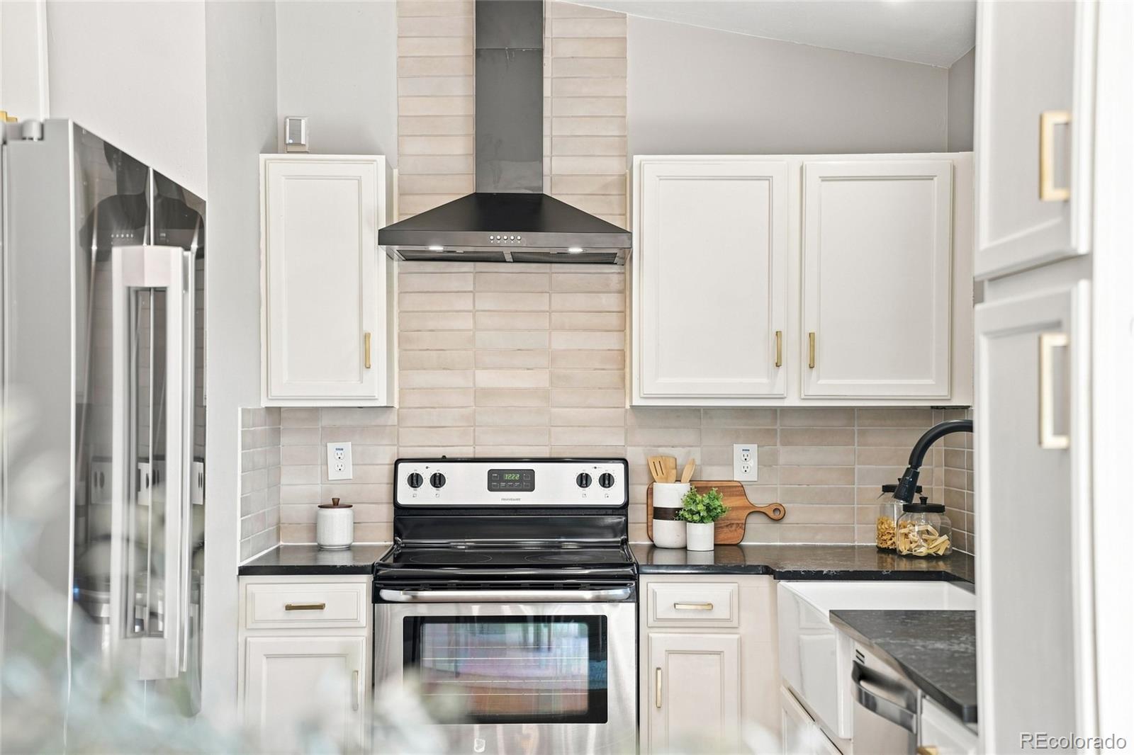 8634 W 79th Place