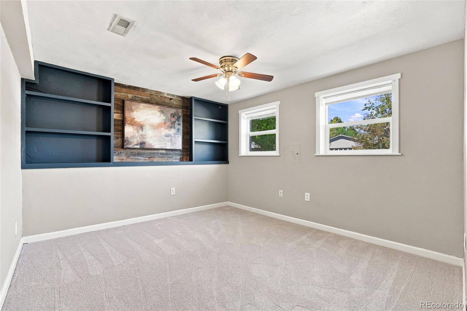 8634 W 79th Place