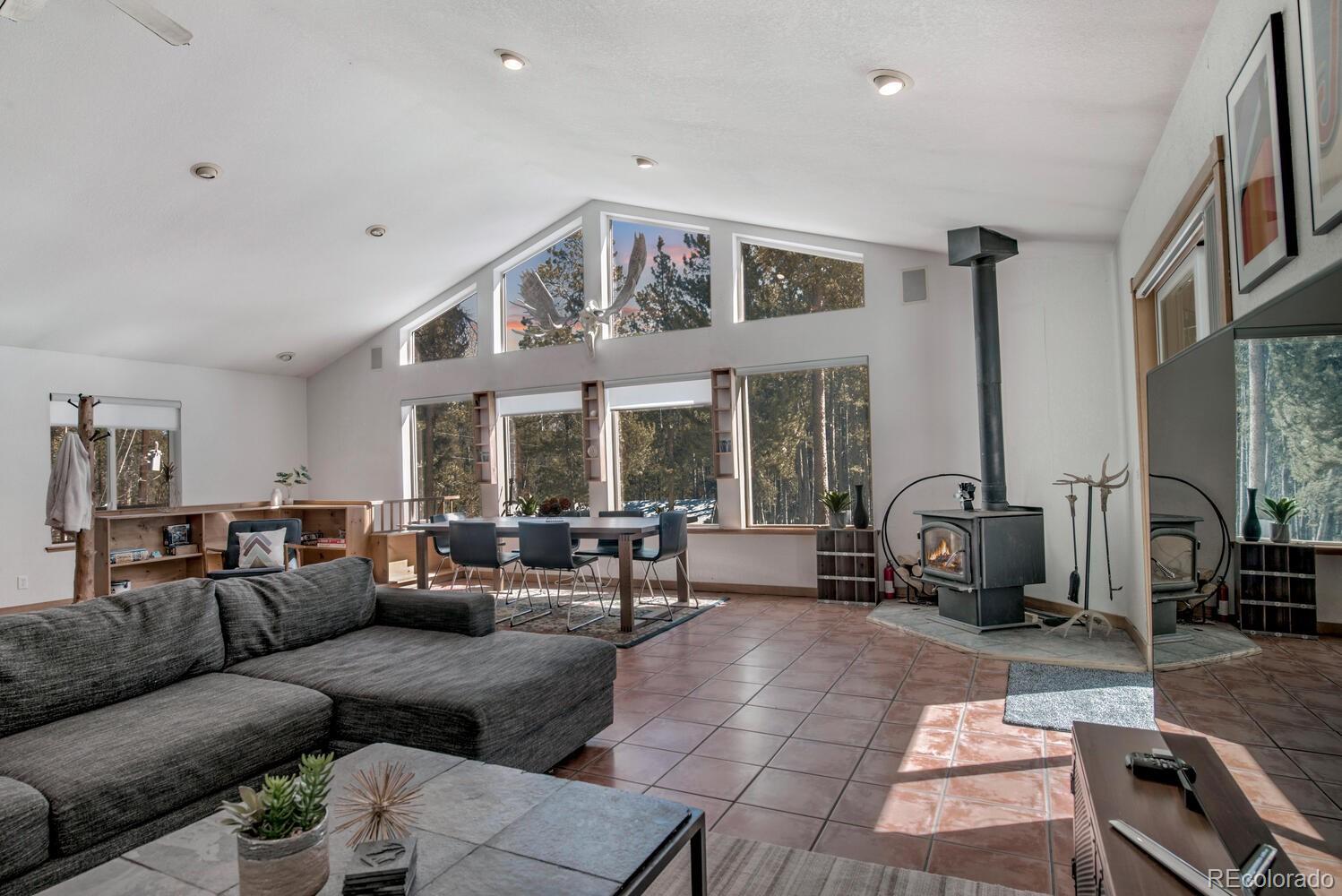 154 Lakeside Drive