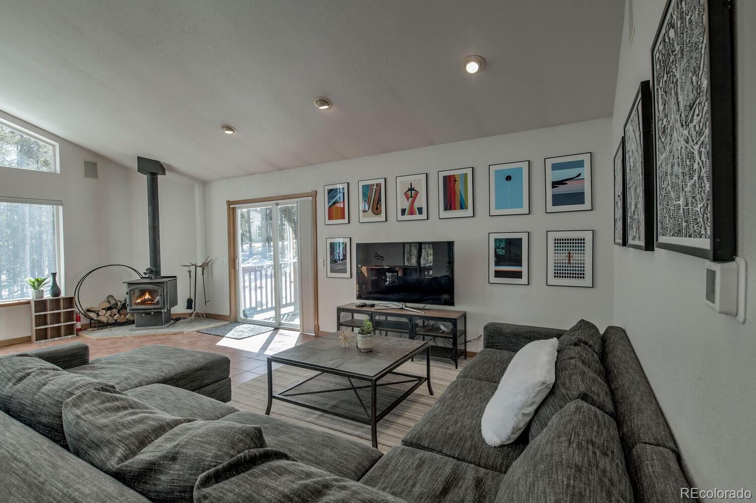154 Lakeside Drive