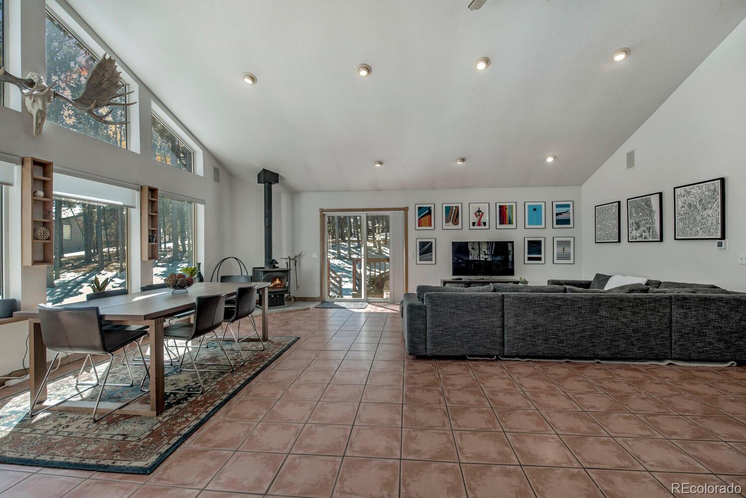 154 Lakeside Drive