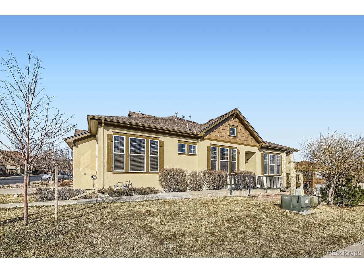11925 W Ida Dr