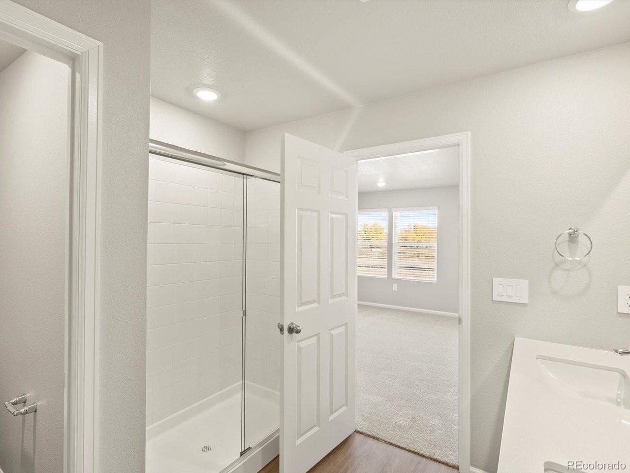 1594 Riverplace Dr 3