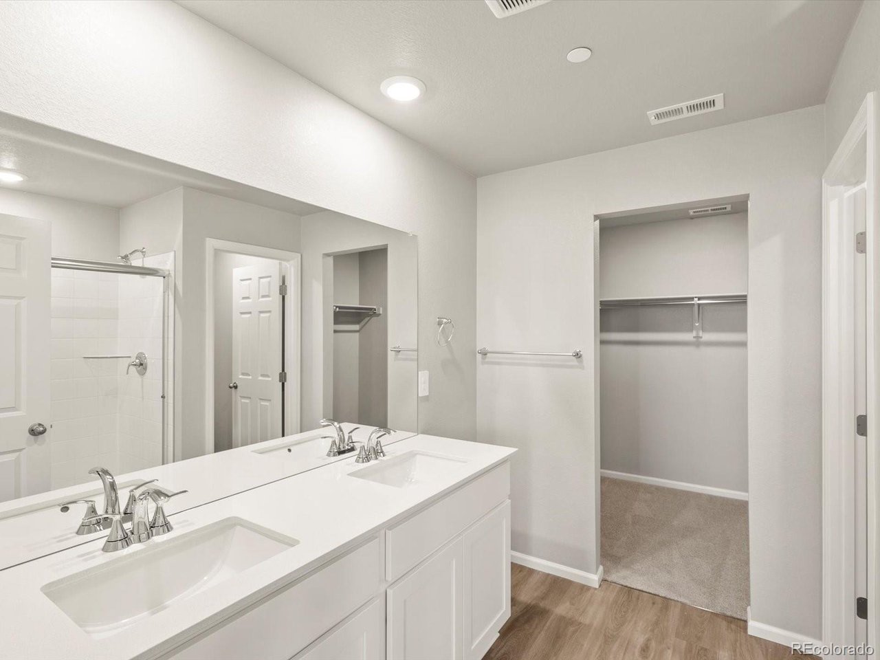 1594 Riverplace Dr 3