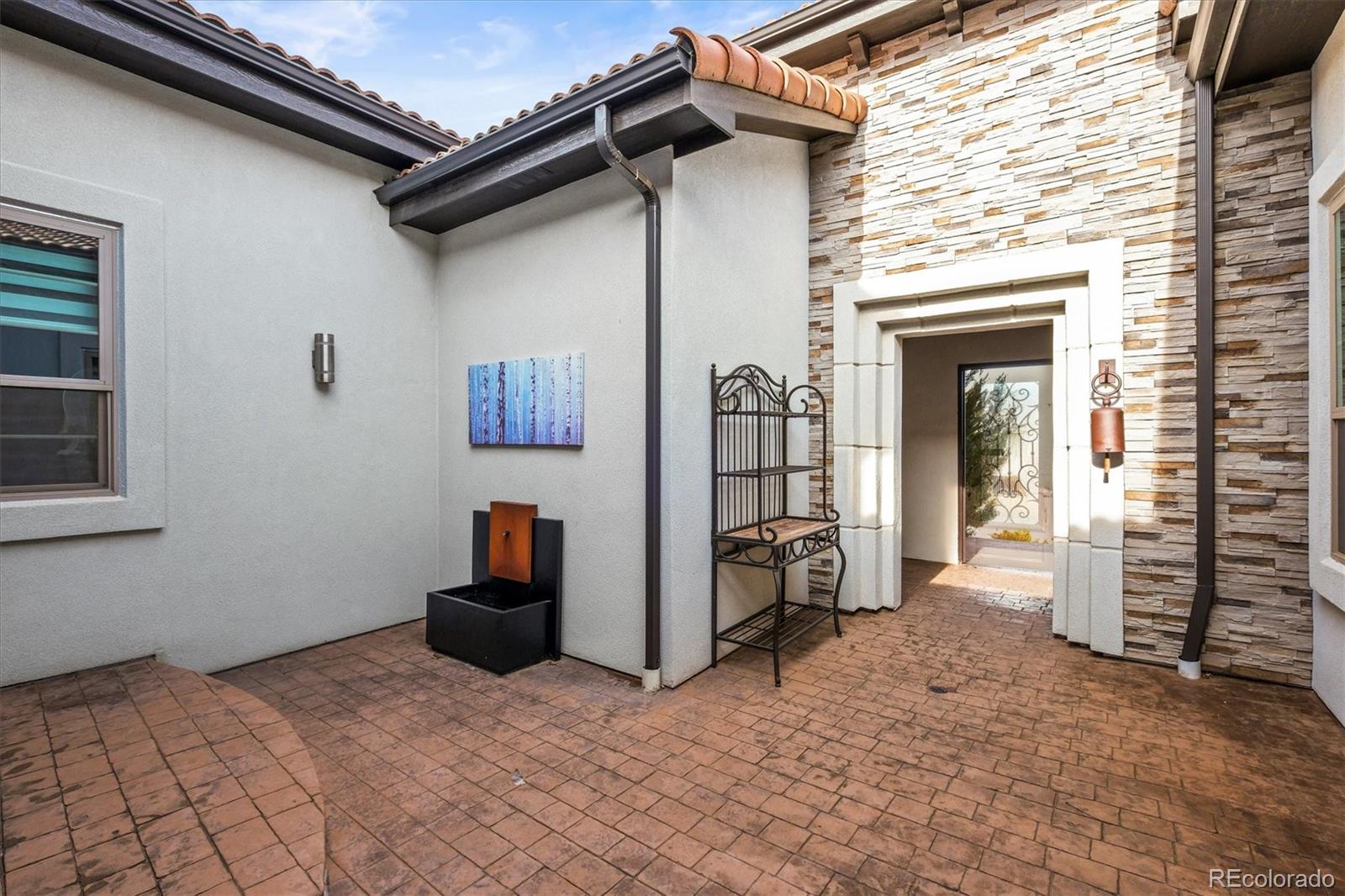 8007 S Valleyhead Way