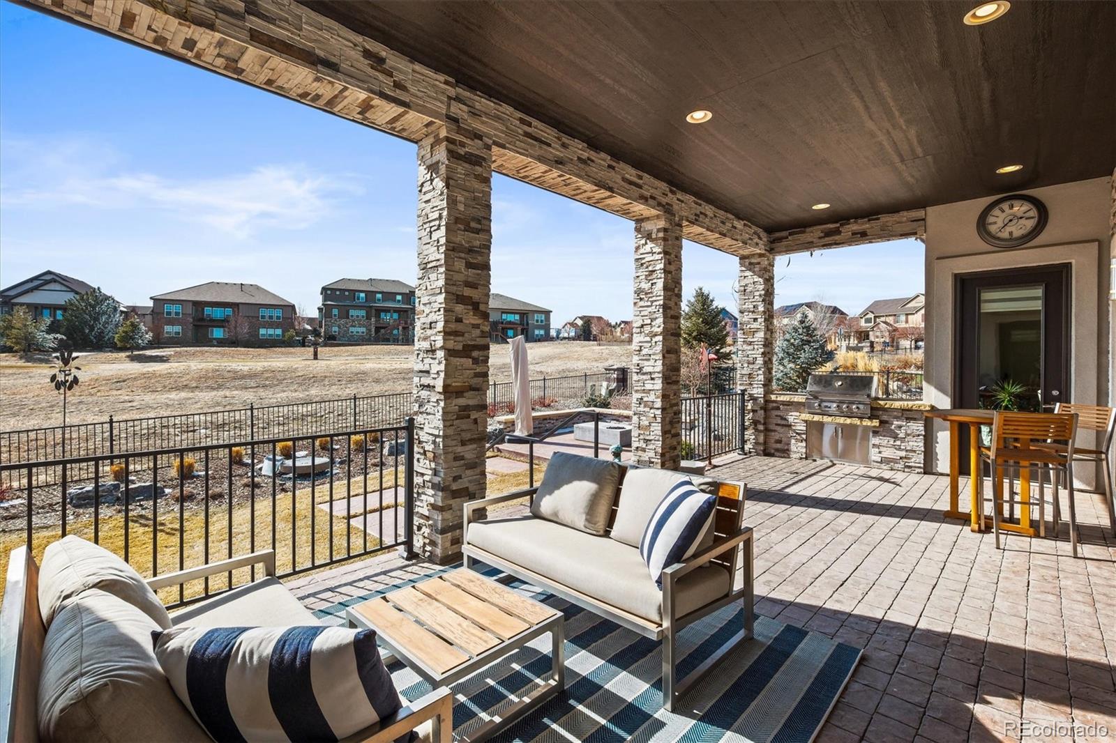 8007 S Valleyhead Way