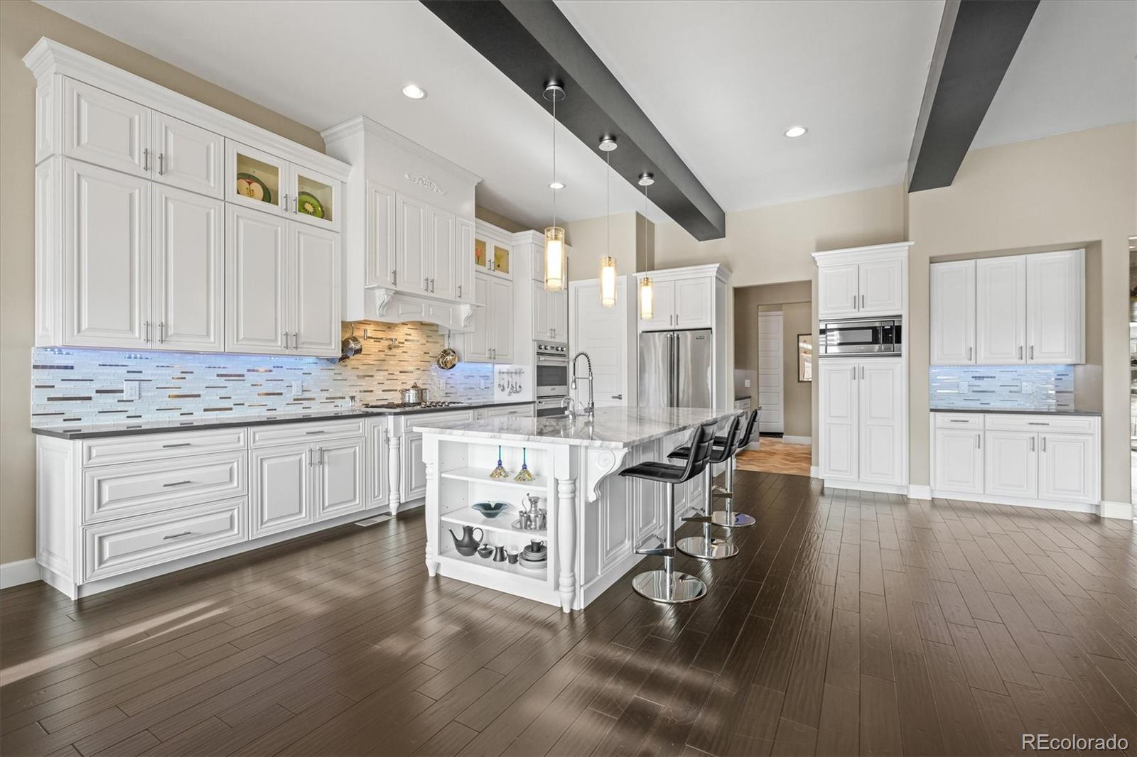 8007 S Valleyhead Way