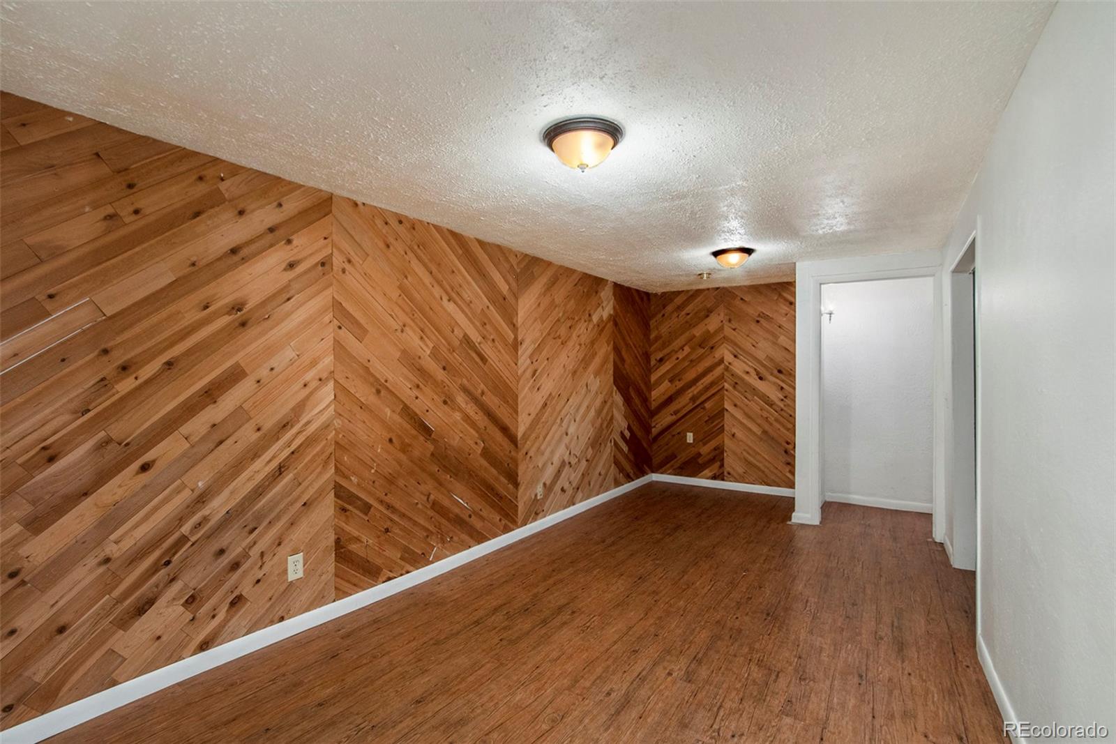 7601 Acoma Court