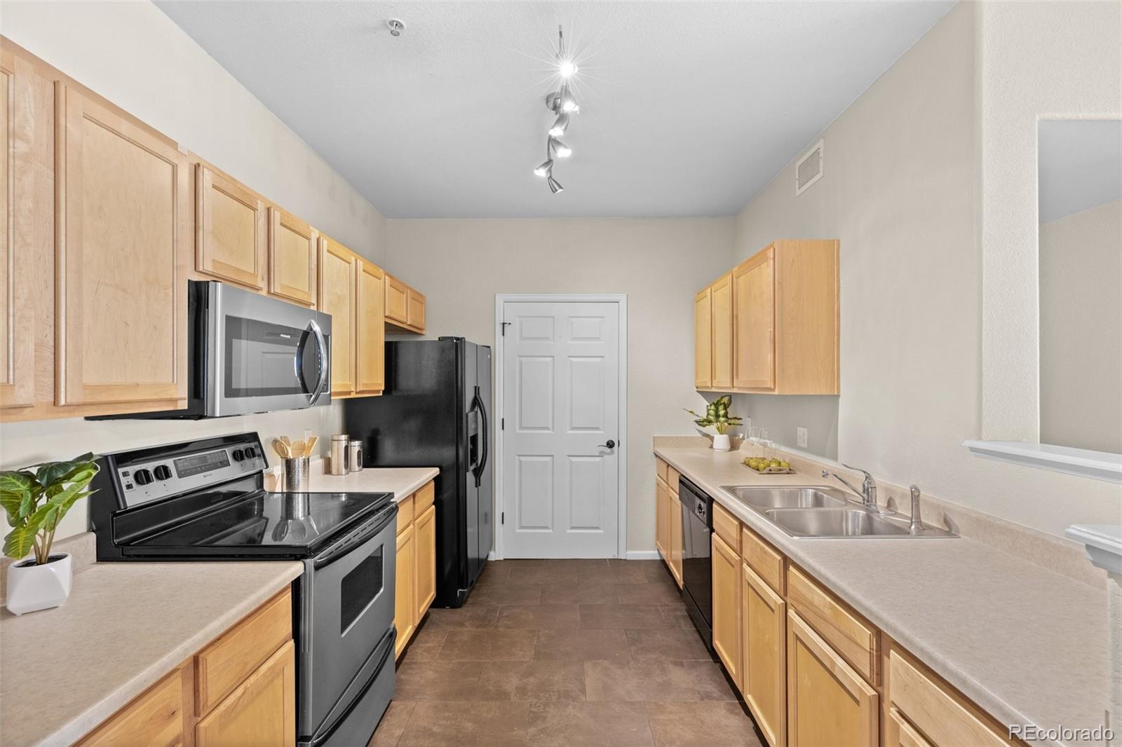 4451 S Ammons Street Unit: 102