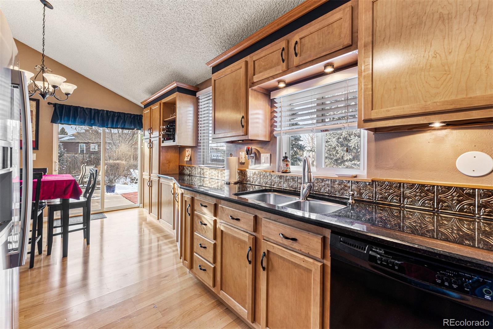 1019 S Waco Way