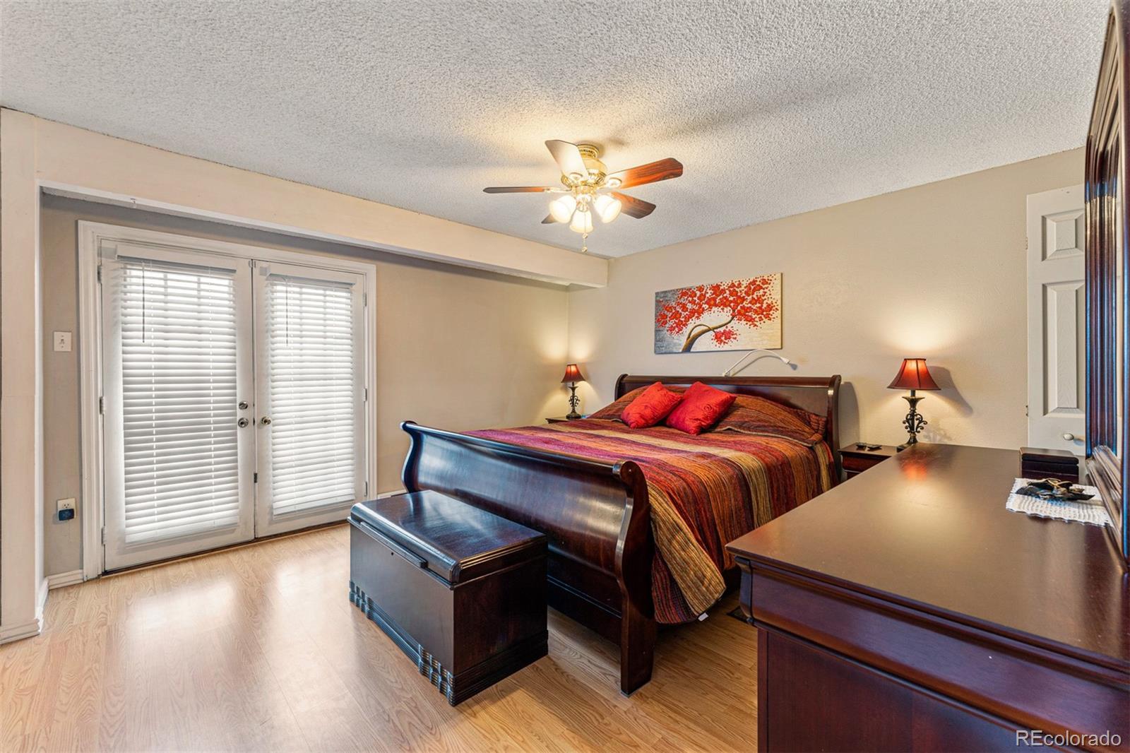 1019 S Waco Way