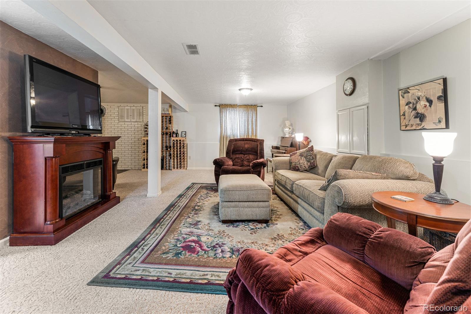 1019 S Waco Way