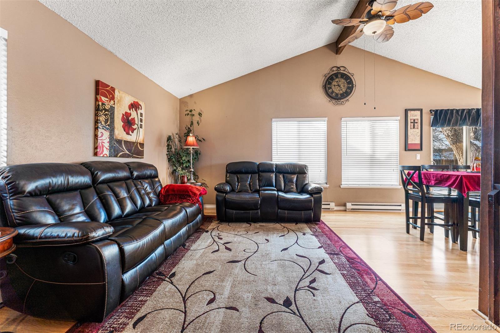 1019 S Waco Way