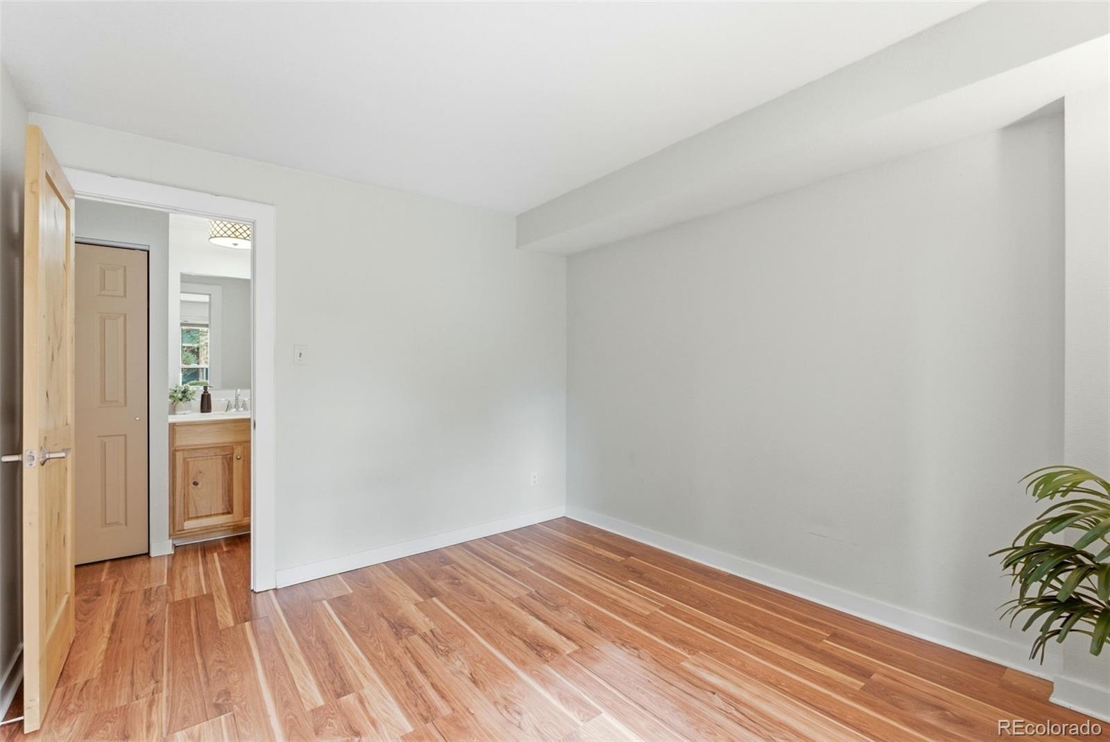 2 Adams Street Unit: 105