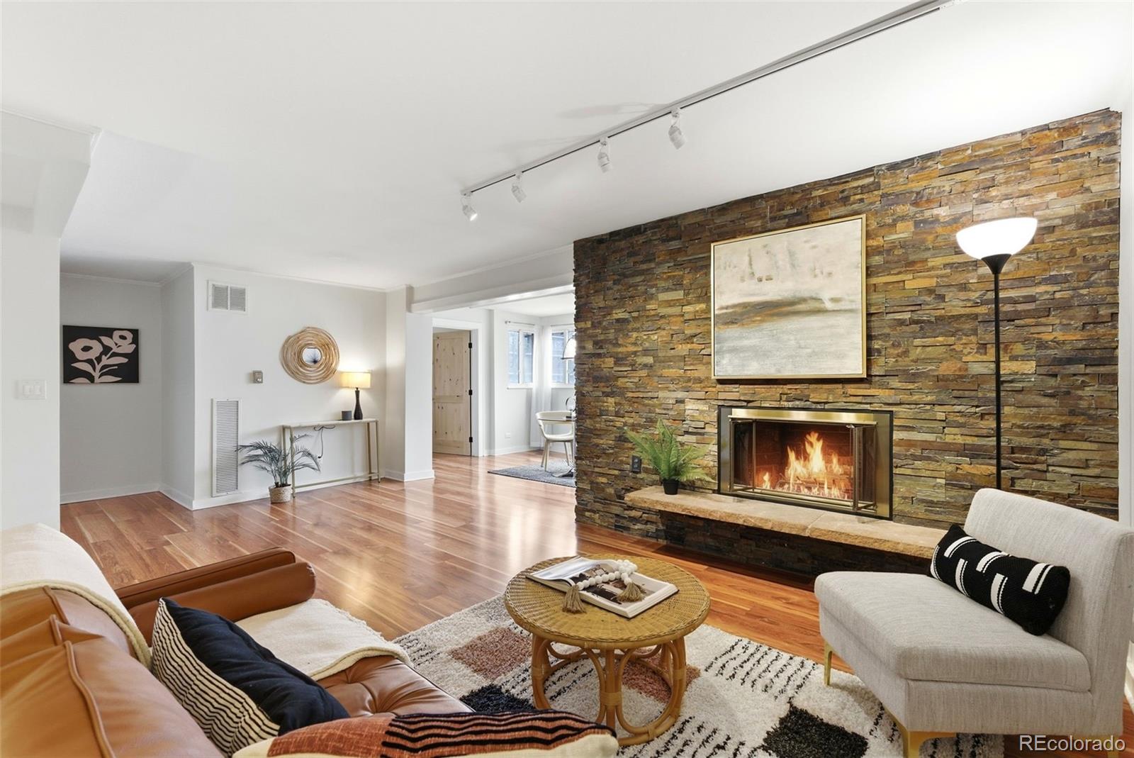 2 Adams Street Unit: 105