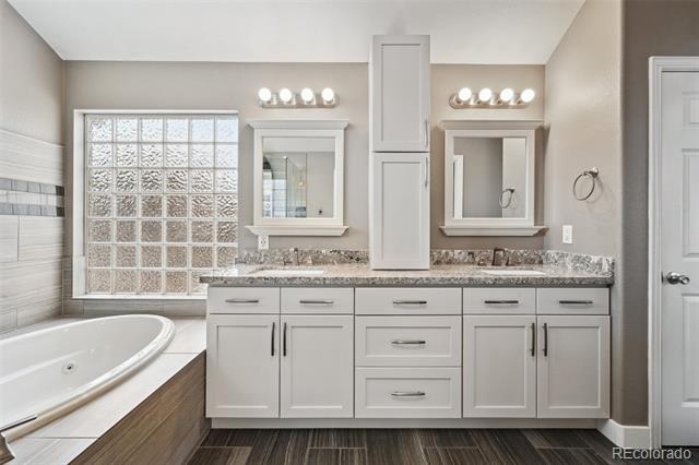 1011 S Valentia Street Unit: 43