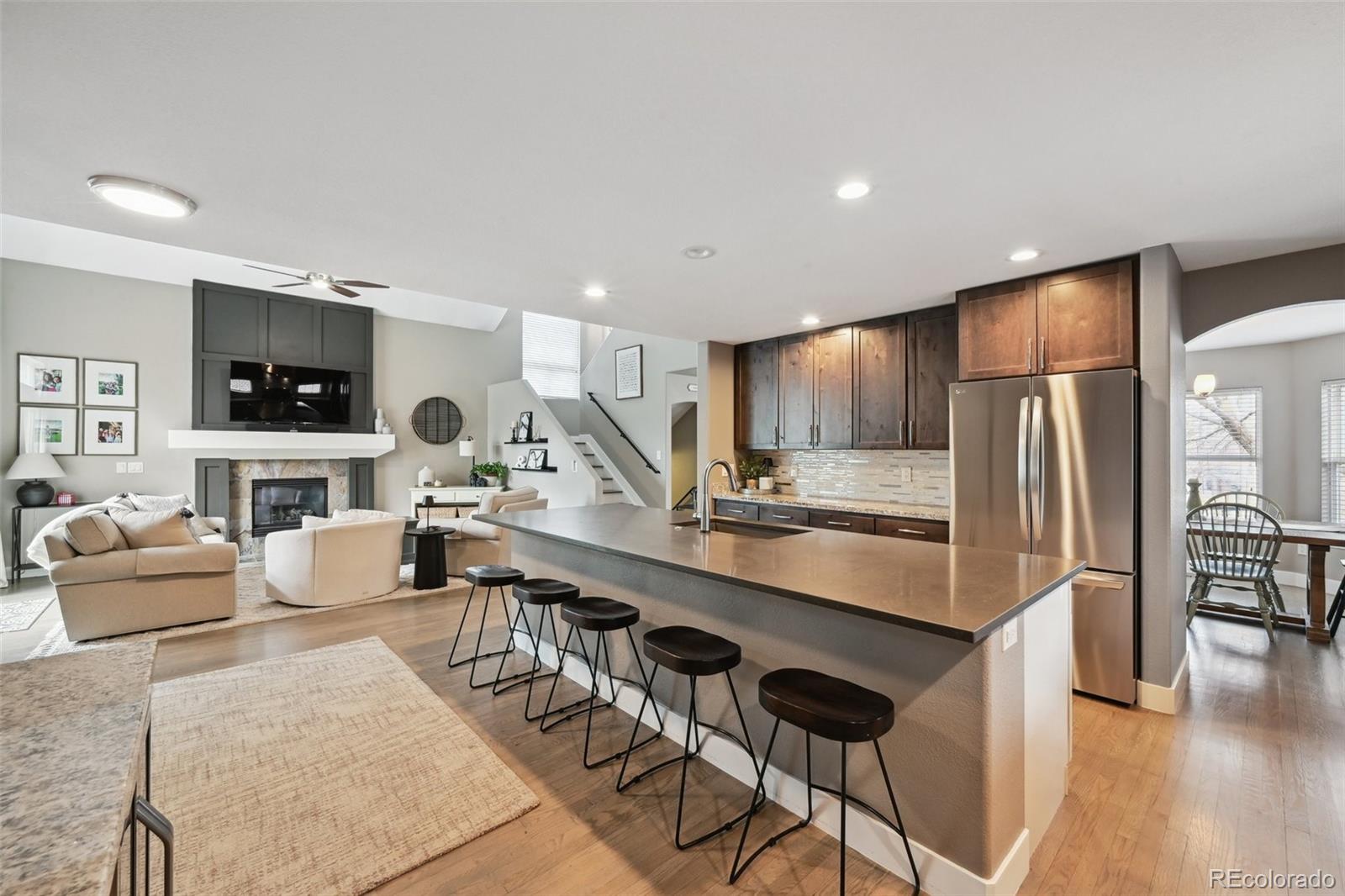 1011 S Valentia Street Unit: 43