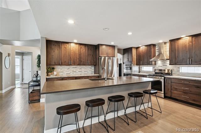 1011 S Valentia Street Unit: 43