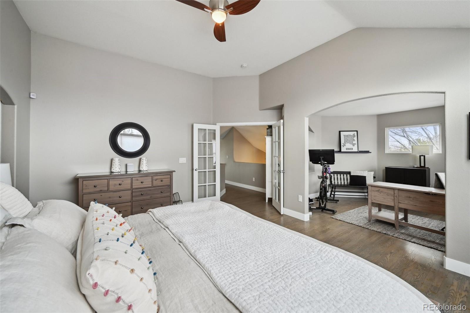 1011 S Valentia Street Unit: 43