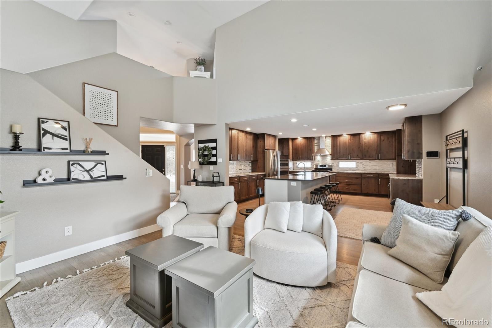 1011 S Valentia Street Unit: 43