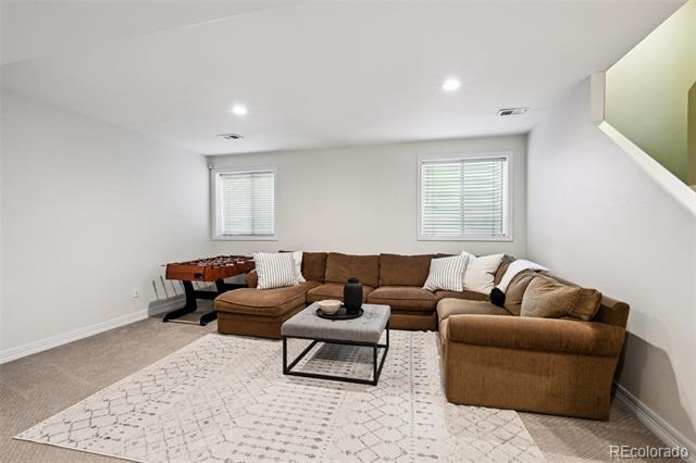 1011 S Valentia Street Unit: 43