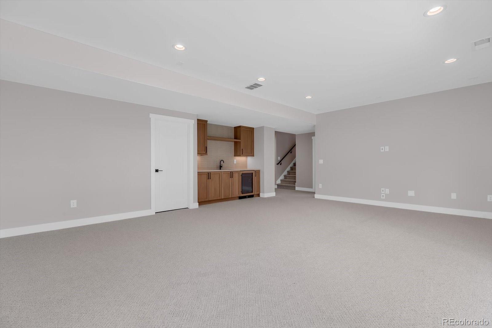 936 Sunflower Street