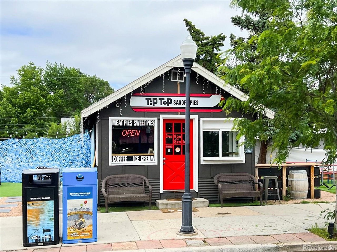 500 E Geneseo St