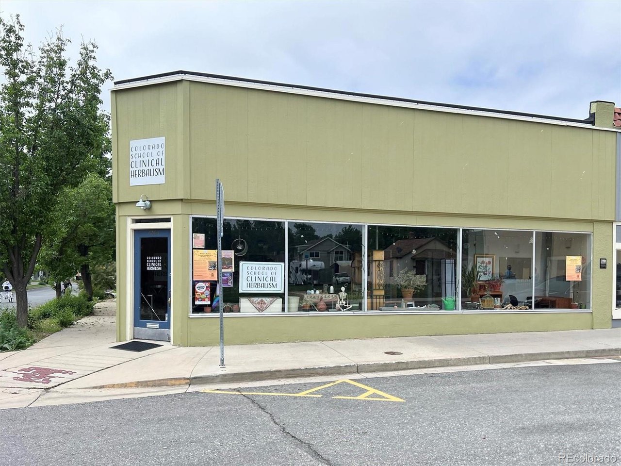 500 E Geneseo St