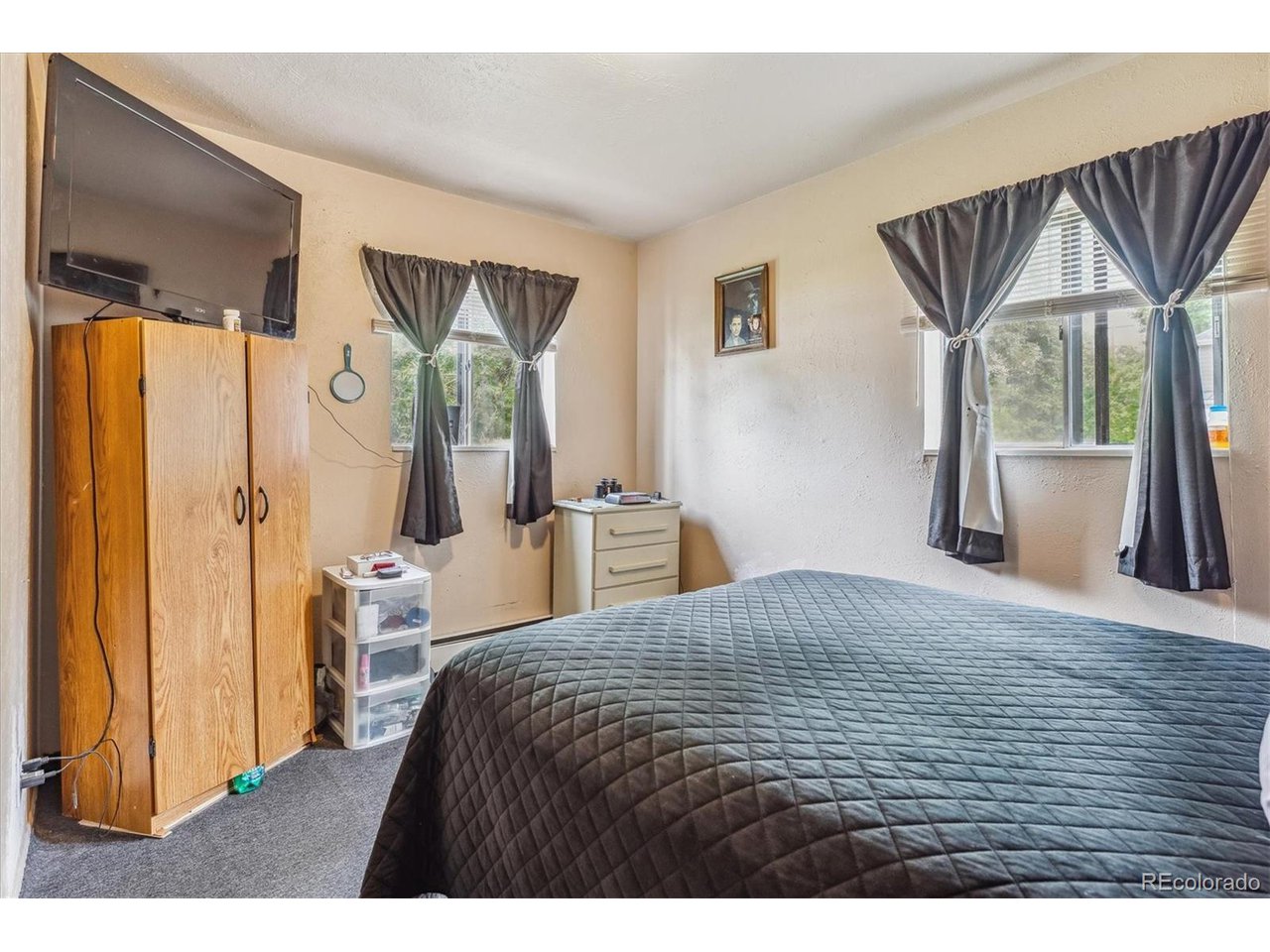 500 E Geneseo St