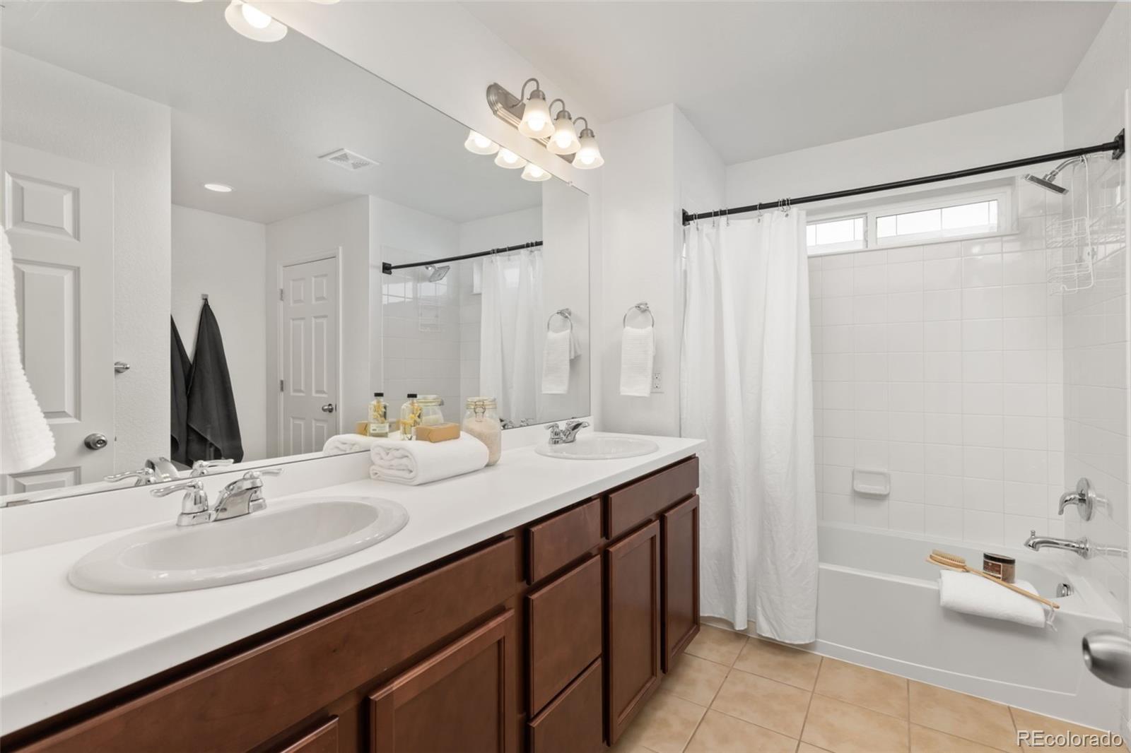 591 W 175th Place
