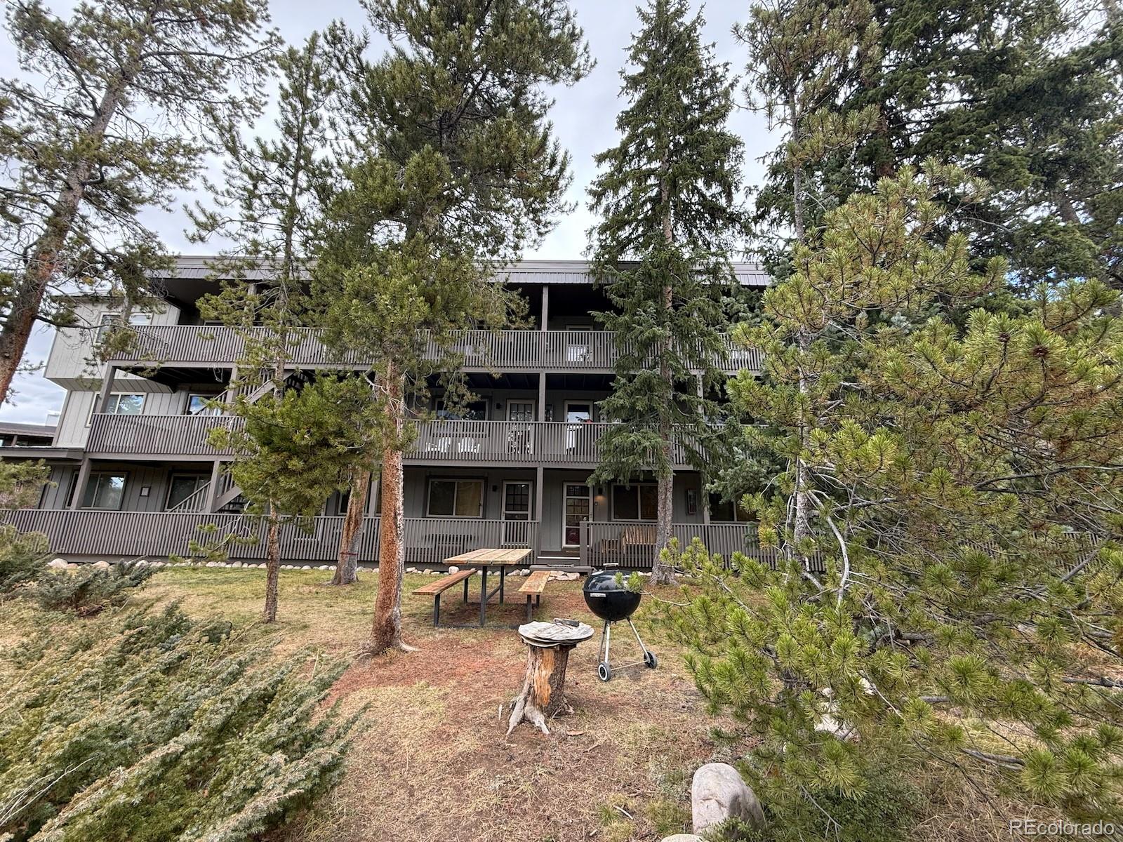 477 Hi Country Drive Unit: 14-14