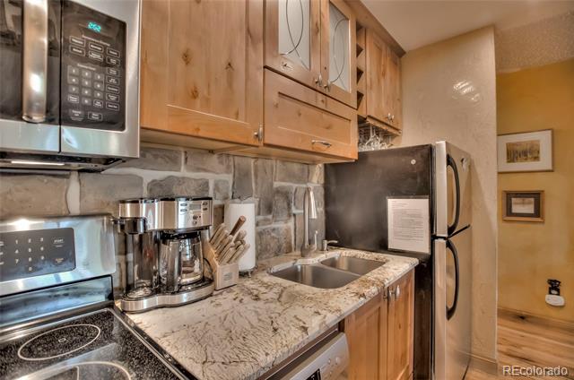 477 Hi Country Drive Unit: 14-14